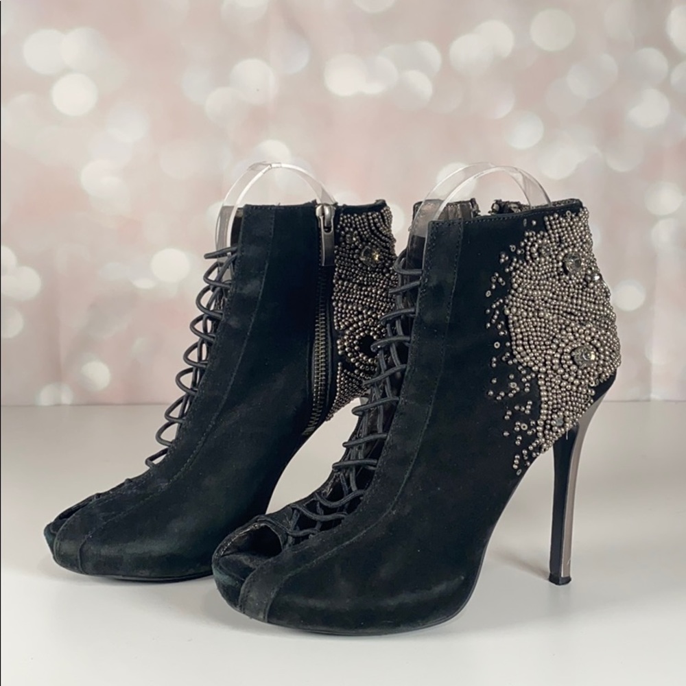 SAM EDELMAN “QUANTAM” Embellished Laced Suede Heel - Picture 4 of 16